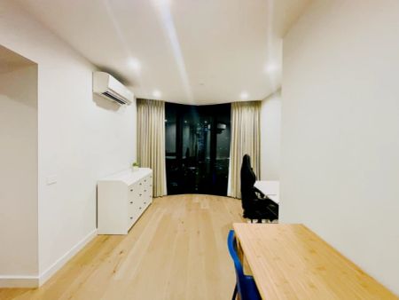 1 Bedroom - Photo 5