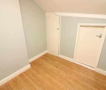 2 bedroom maisonette to rent - Photo 5