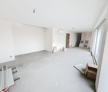 Uitzonderlijk ruime duplex met 2 slaapkamers en groot terras - Foto 3