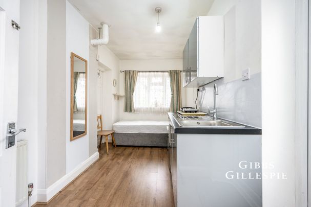 Studio to rent - Photo 1