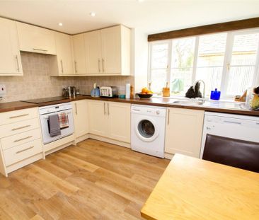 1 bedroom barn conversion to rent - Photo 5