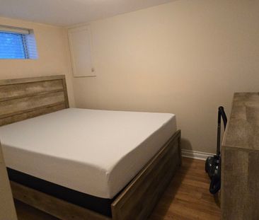 For Lease - 323 Towercrest Drive Unit# Basement, Newmarket, Ontario - Photo 2