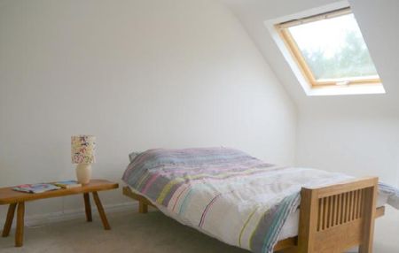 3 bedroom terraced house to rent - Photo 2