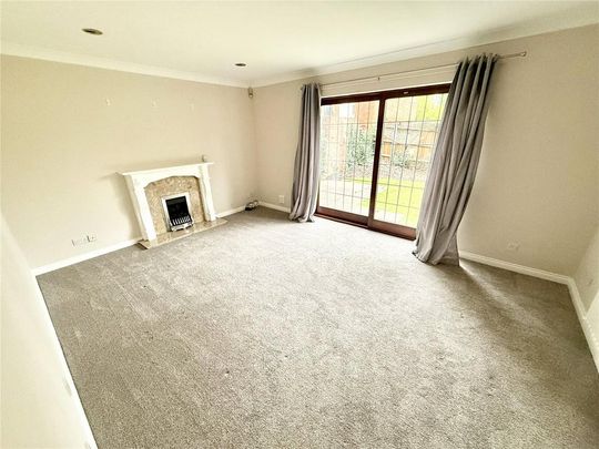 4 bedroom detached house to rent - Photo 1