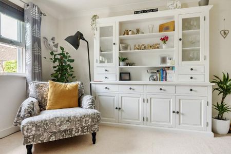 3 bedroom apartment to rent - Photo 2