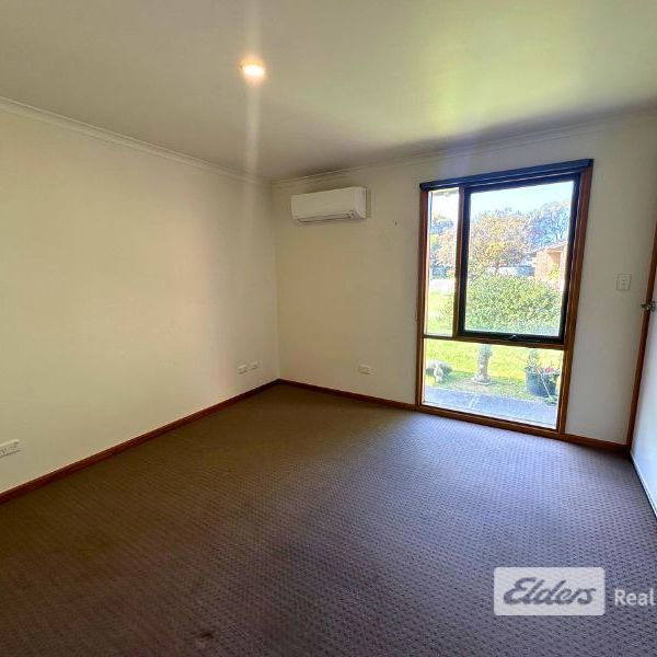 2/11 Hately Crescent - Photo 1