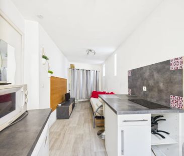 En plein centre ville près du boulevard du 14 juillet - Photo 2