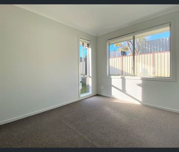 Modern and Stylish 2-Bedroom Granny Flat in North Kellyville - Photo 1