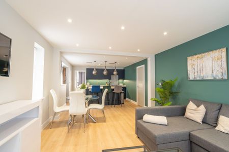 Brighton Road, Horley, RH6 - Photo 5