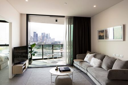 Oxley + Stirling Residences - Fully Furnished & Storage Shed included! - Photo 3