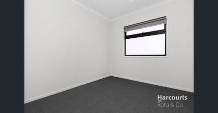 Beautiful 3-Bedroom Home in Wollert - Photo 4