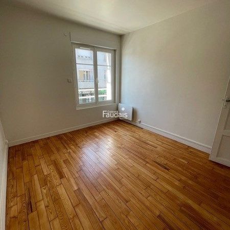 Location Appartement 3 pièces 69m² ST LO 50000 - Photo 3