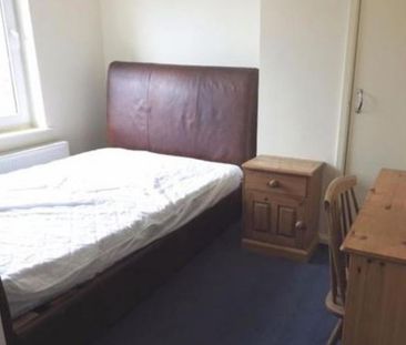 4 bedroom house share to rent - Photo 3