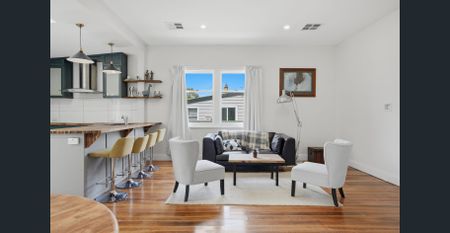 All the charm with all the mod cons. - Photo 2