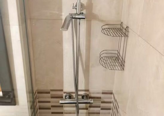 Calle Melilla, Madrid, Community of Madrid 28005