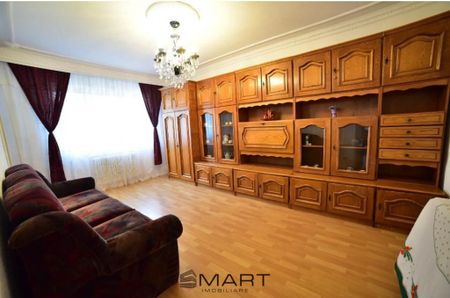 Apartament 3 camere decomandate zona Vasile Aaron - Photo 2