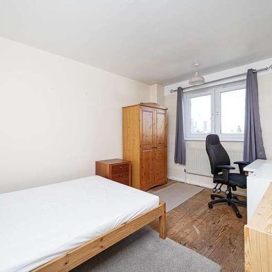 Cambridge Heath Road, Bethnal Green, E1 - Photo 1