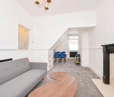 2 bedroom house to rent - Photo 2