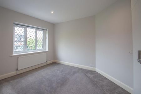3 bedroom maisonette to rent - Photo 2