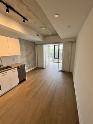 For Lease - 195 McCaul Street Unit# 221, Toronto, Ontario - Photo 1