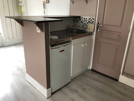 Location Appartement 2 pièces 31m² - Photo 2