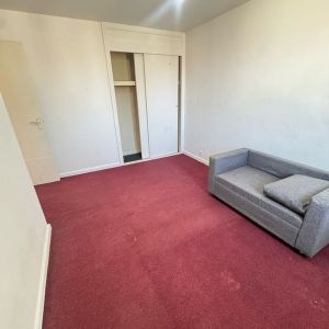 Room in a Shared House, Luke Howard Court, E13 - Photo 2