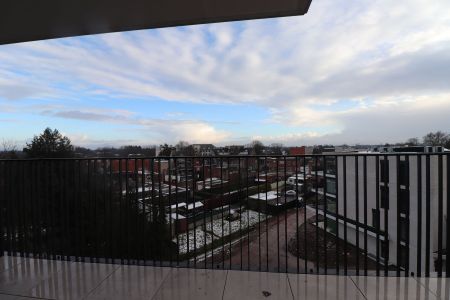 BEN-appartement (85 m²) op de 4de verdieping met terras, ondergrondse autostaanplaats en berging. - Photo 3