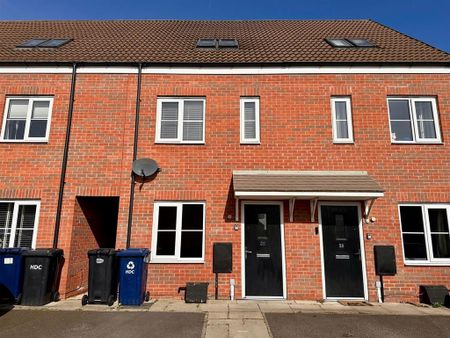 3 bedroom terraced house to rent - Photo 3