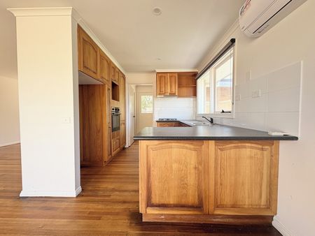 Modern, Low-Maintenance Living in a Quiet Court Location - Photo 5