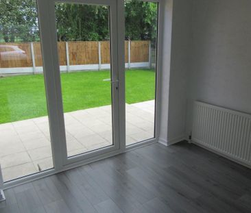 3 bedroom semi-detached house to rent - Photo 1