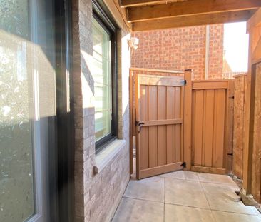 For Lease - 30 MEADOW VISTA Crescent Unit# Basement-Legal walk out,... - Photo 3