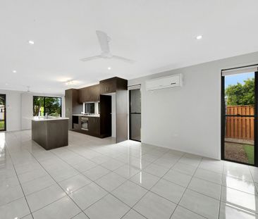 DELIGHTFULLY DIFFERENT, ENJOY THE PARKLAND VISTA! - Photo 3