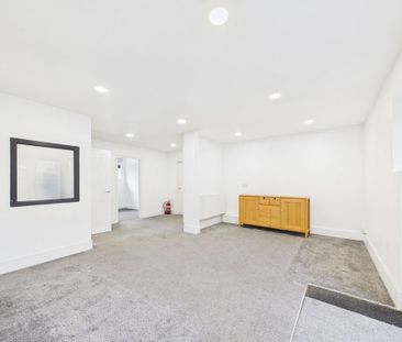 3 bedroom semi-detached bungalow to rent - Photo 3