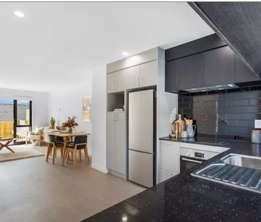 Mangere Bridge - Alarmed 2 bedroom townhouse - Photo 6