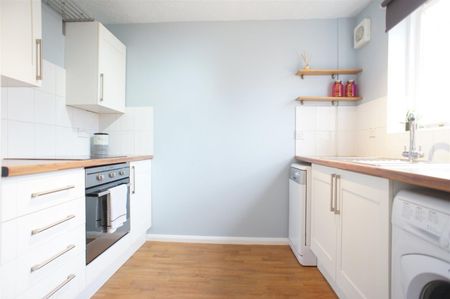 2 Bedroom House To Let - Photo 4