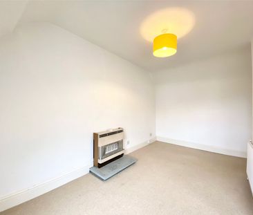 1 Bedroom - Photo 2