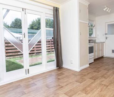 Charming 3 Bedroom Home - Photo 5