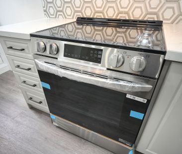 For Lease - 46 Mevira Gardens, Oakville, Ontario - Photo 4