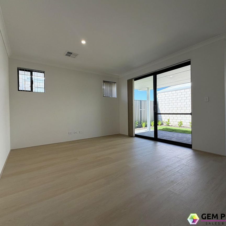 Brand New 3x2 - Great Location! - Photo 1