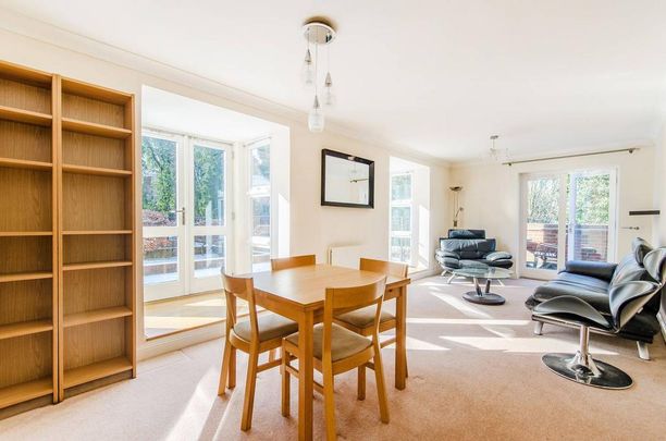 2 bedroom flat to rent - Photo 1