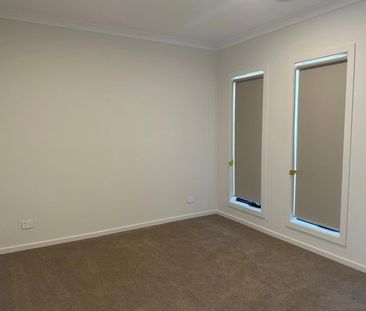 LOVELY 3 BEDROOM HOME - Photo 4