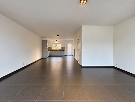 Appartement te huur in Lievegem met 3 slaapkamers - foto 4