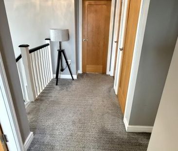 9 Hillcrest Heights, Bessbrook, Newry, BT35 7FW - Photo 3