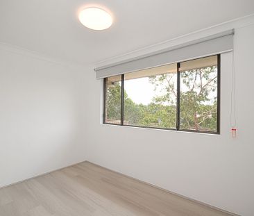 Renovated 2 Bedroom Unit!! - Photo 6