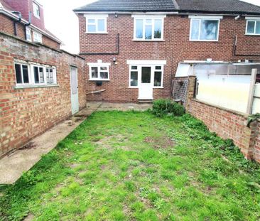 2 bedroom maisonette to rent - Photo 3