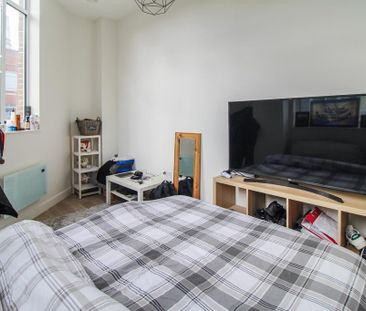 2 bedroom flat to rent - Photo 4