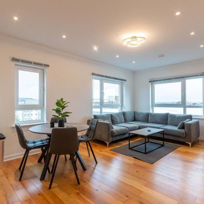 3 bedroom flat to rent - Photo 1