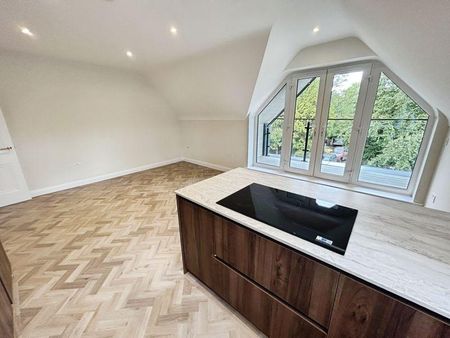 2 bedroom penthouse to rent - Photo 3
