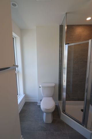 For Lease - 57-861 Sheppard Avenue Unit# 4th, Toronto, Ontario - Photo 5