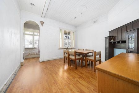 Central Art Deco Living - Photo 3